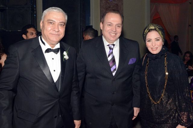 محمد النقلي وصابرين وزوجها