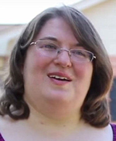 بالصور ـ امرأة تلتقي شبيهتها للمرة الأولى... لن تصدقوا أنها ليست توأمها!