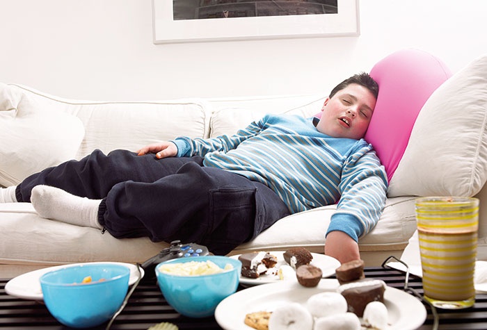 السمنة لدى الأطفال والمراهقين كابوس يؤرق الأهل