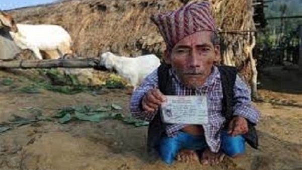 وفاة أقصر رجل في العالم عن عمر يناهز 76 عاما