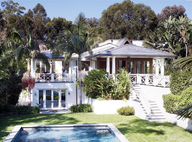 منظر من حوض السباحة