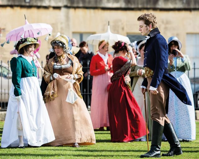 جولي في عالم الأديبة جين أوستين في باث Bath في بريطانيا