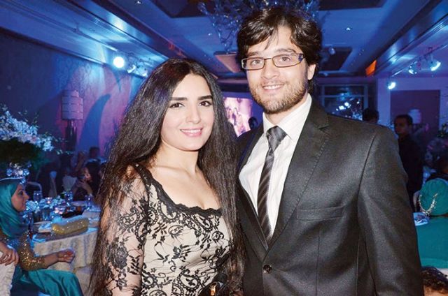 عمر خورشيد وزوجته ياسمين جيلاني
