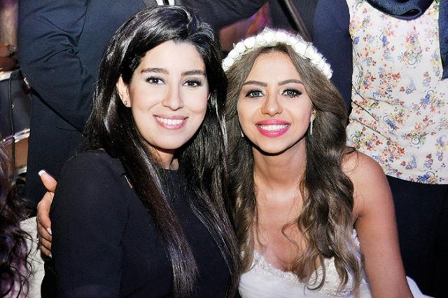 العروس هبة أبو سريع وأيتن عامر