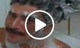 فيديو نادر جداً – عابد فهد في مغطس الإستحمام بدعاية شامبو
