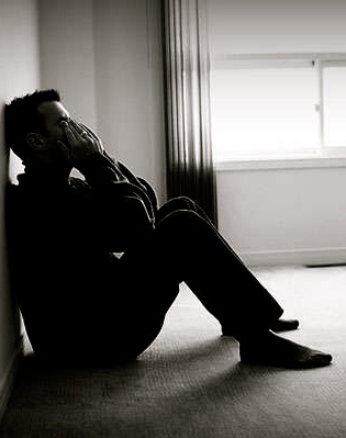 في أول لقاء غرامي بينهما... أراد أن يمازحها فقتلها! في أي بلد عربي حصل هذا؟