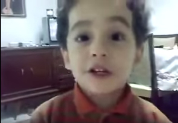 بالفيديو - طفل يصدم الجميع يروي قصة النبي إبراهيم بأسلوبه