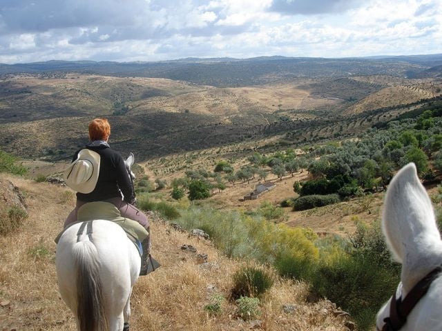 أندلوسيا في إسبانيا والمشي الجبلي 