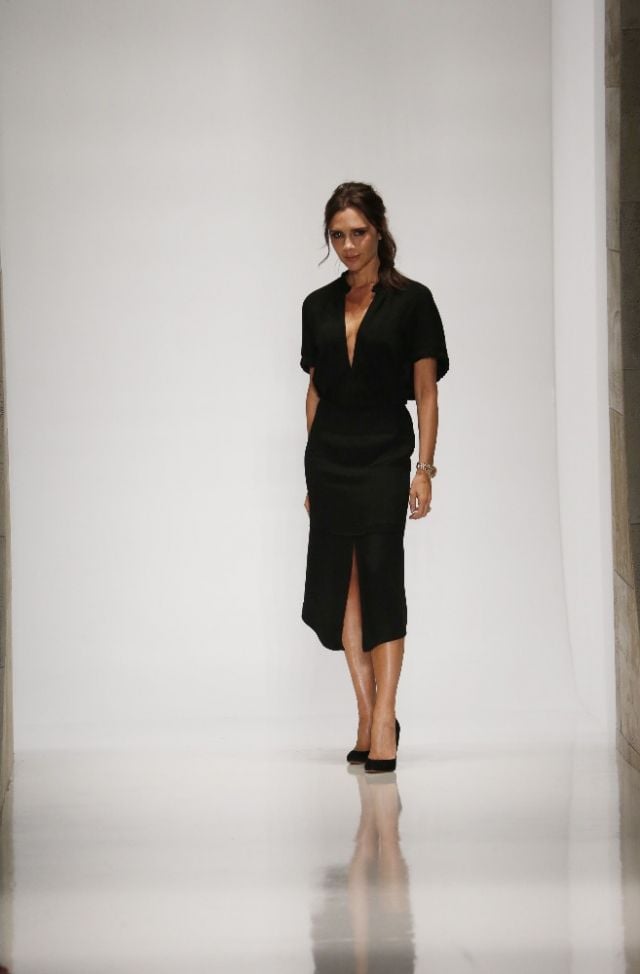 أزياء فيكتوريا بيكهام ضمن أسبوع الموضة في نيويورك