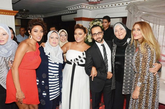 زيري عادل تحتفل بعقد قران شقيقتها