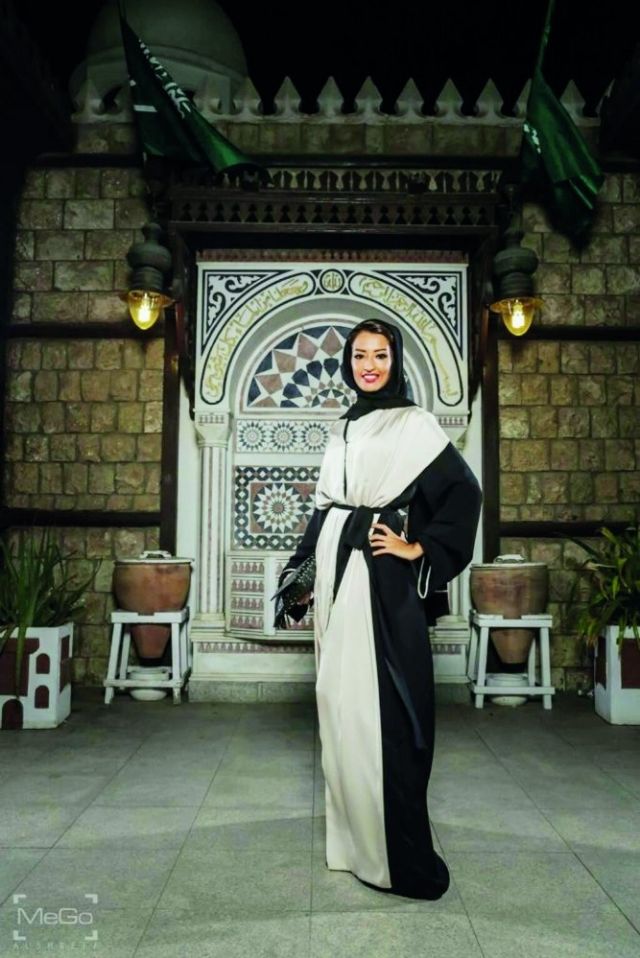 شادية عبدالعزيز