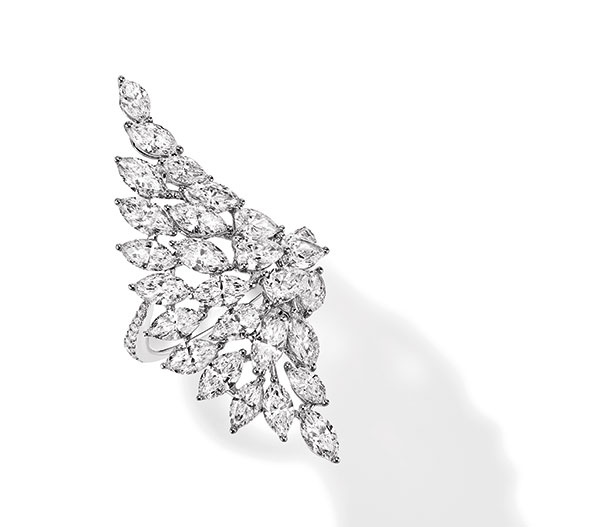 MESSIKA قطع متألّقة من مجوهرات Messika الراقية مرصّعة بأمواج من الألماس الفريد