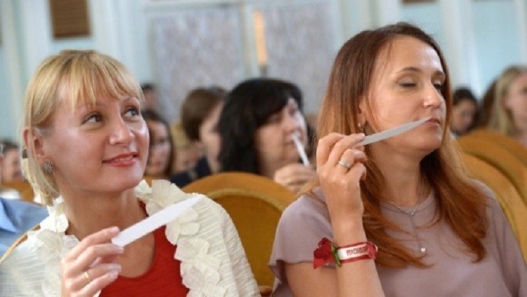 روسي يقرر انتاج عطر برائحة الأوراق النقدية