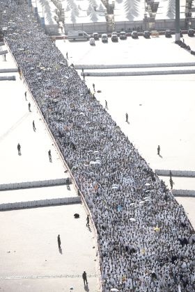 شهود عيان يكشفون السبب الحقيقي لوفاة الحجاج