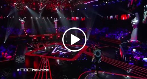 بالفيديو - استمعوا إلى عمر دين الذي تقاتل عليه مدربو the voice الأربعة!