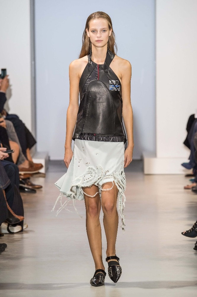 عرض Paco Rabanne  من باريس