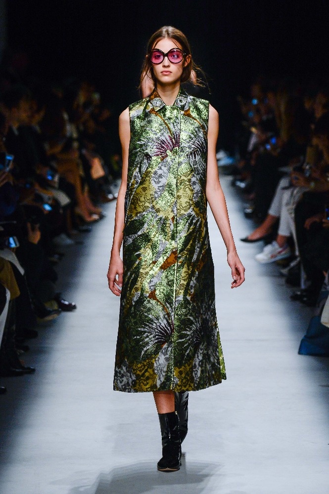 عرض Rochas من باريس