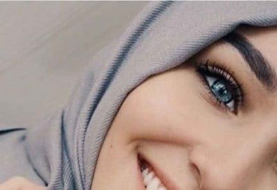 بالصور - روسية محجبة تنال لقب أجمل عيون على 