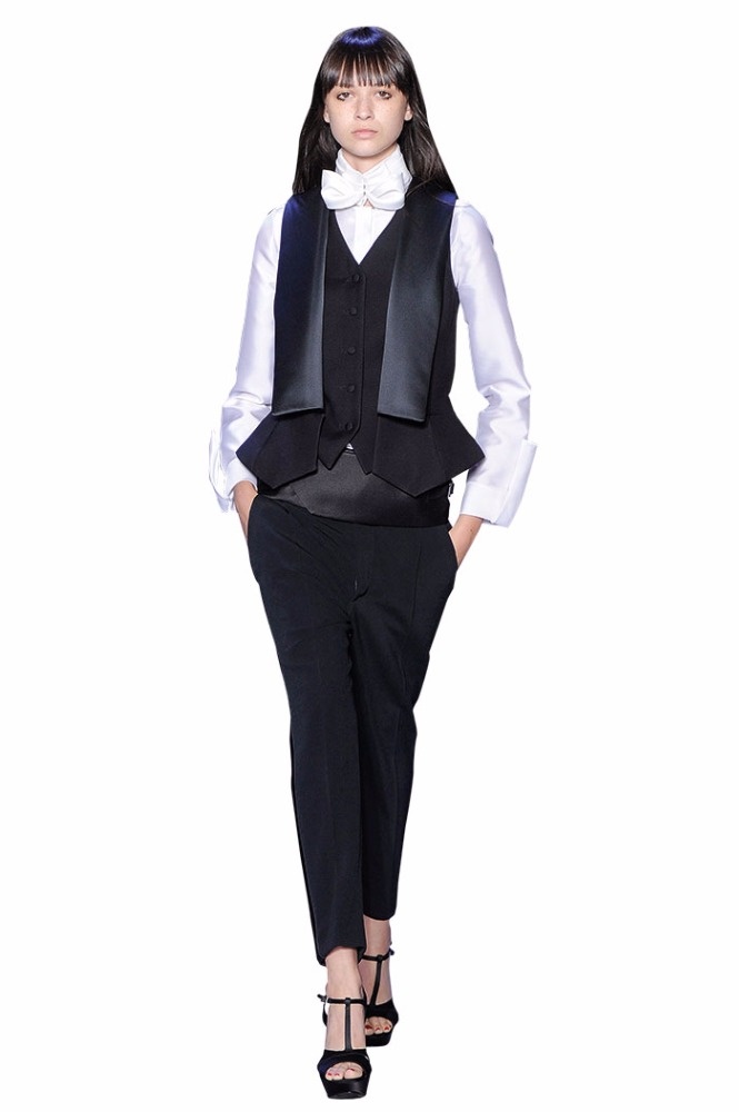 Lady Power المرأة هي نصف المجتمع