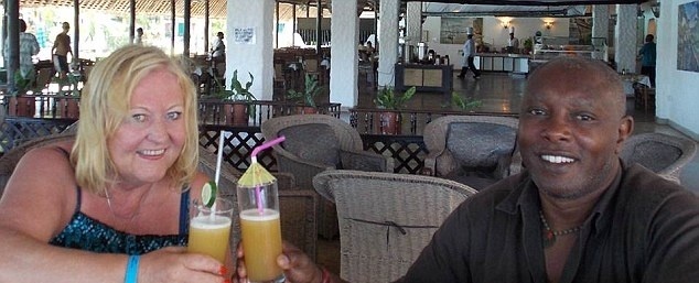 سيدة تكتشف أن زوجها يخونها مع 47 امرأة أخرى