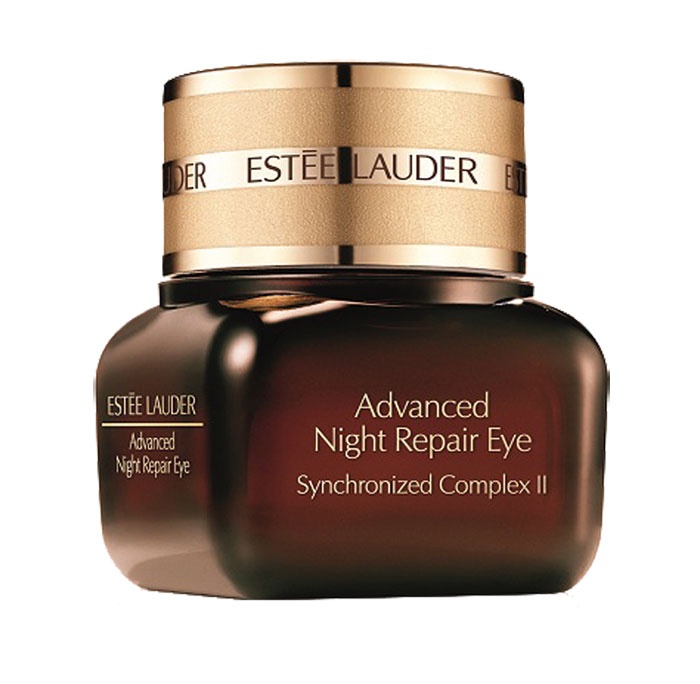 عناية أساسية لمحيط عينيك