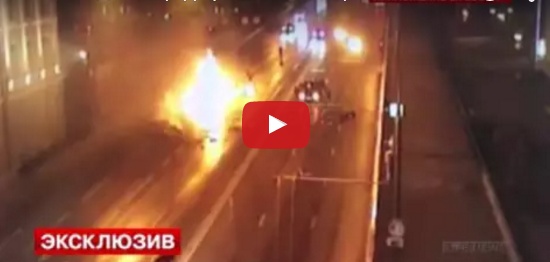 بالفيديو - سيارة فيراري تتحول إلى رماد في حادث مروع