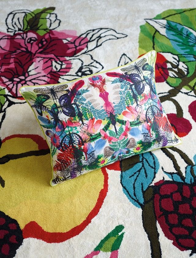 نقوش ملوّنة وزاهية لزينة الوسائد والسّجاد