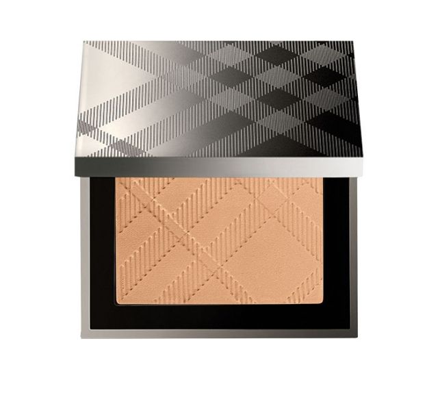 طبيعية Burberry Nude Powder in Honey no.32
