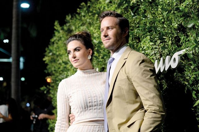 آرمي هامر وإليزابيت شامبرز