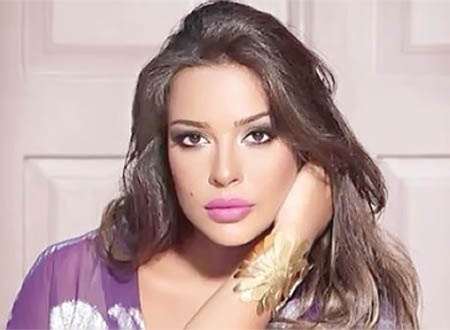 بالصورة – شاهدوا ماذا فعلت ابنة نادين نجيم وتسببت ببكاء والدتها