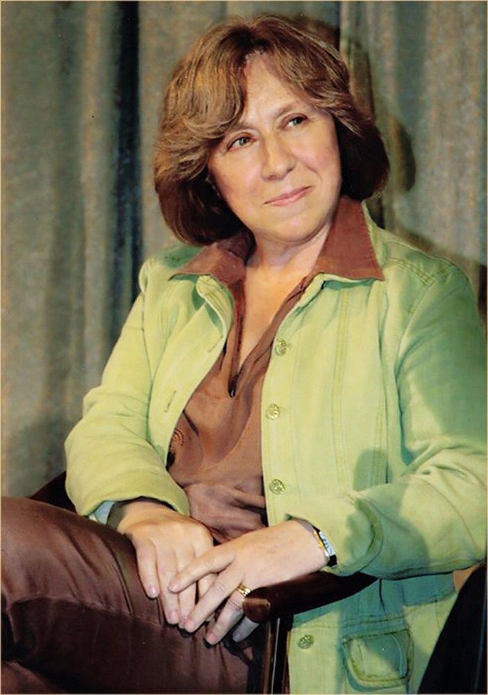 بفوز الكاتبة سفيتلانا ألكسيفيتش... جائزة نوبل للآداب تدخل دائرة الخطر