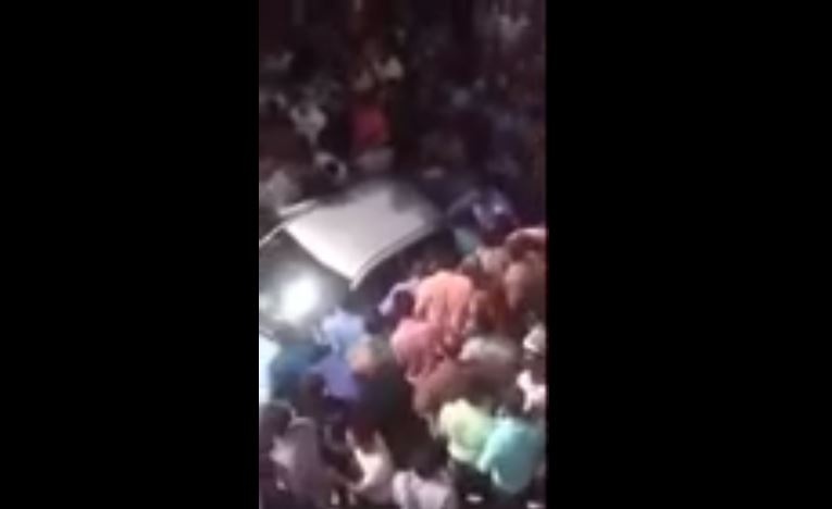 بالفيديو – لحظة إنتحار طالبة مصرية من مبنى الجامعة