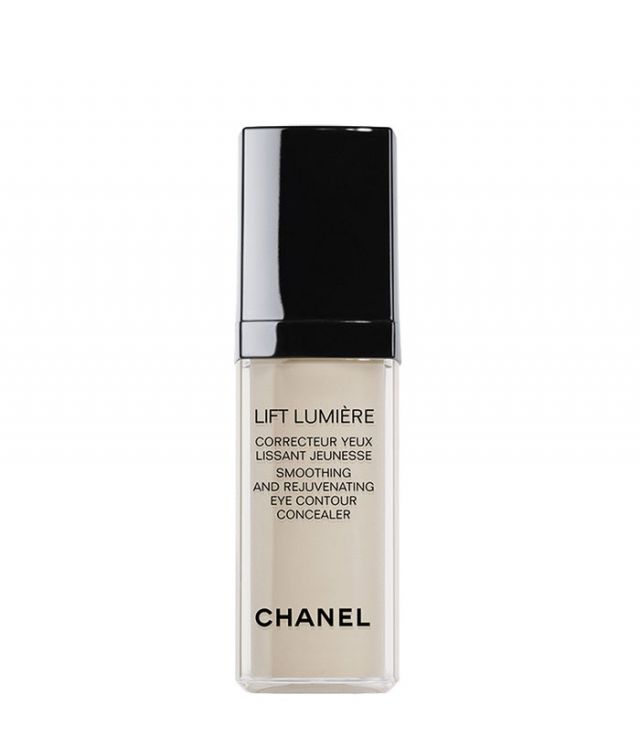مصحح ومضاد للتجاعيد Chanel Lift Lumiere  Smoothing and Rejuvenating Eye Contour Conceal-er