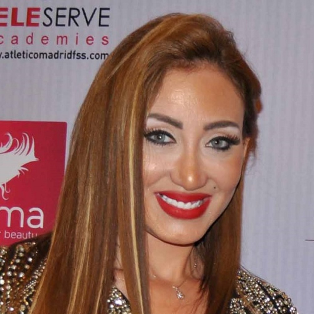 ريهام سعيد تستفز منتقديها بصور جديدة على 