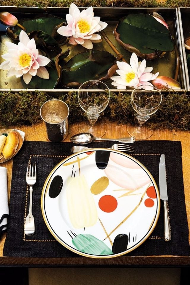 تفصيل من مجموعة لأربيرتو بينتو Renouveau Russe 