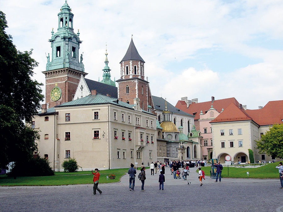 كراكوف المدينة البولندية التي تخلّت عن لقب السياسة واحتفظت بألقابها الإنسانية