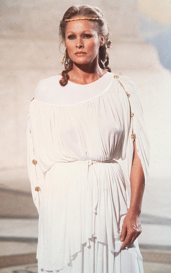 أورسولا أندريس