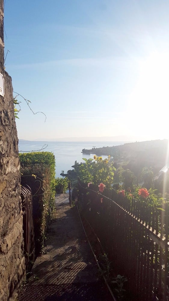 لوزان مدينة سلام تتكئ على بحيرة جنيف