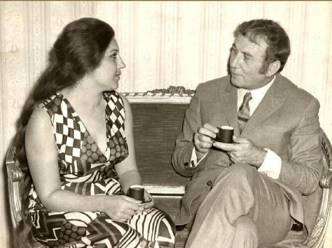 بالصورة - شاهدوا ماذا كتب نزار قبّاني على قبر بلقيس