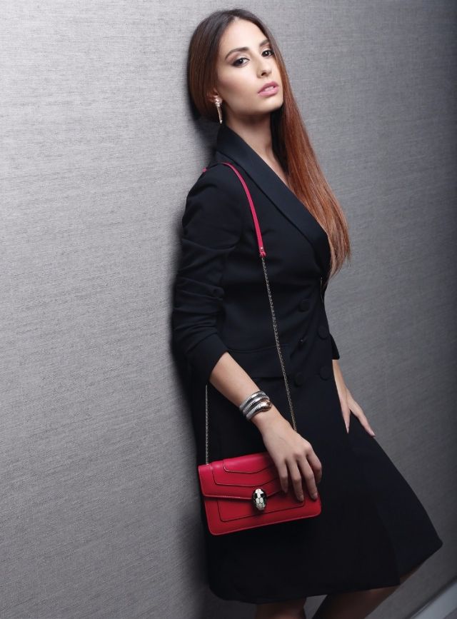 هبة طوجي: أغنيتي تولد اليوم ولا تموت غداً...