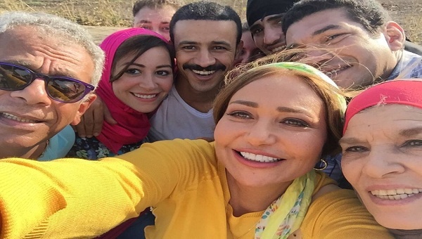 منظمة دولية تجبر ليلى علوي على تأجيل تصوير فيلمها