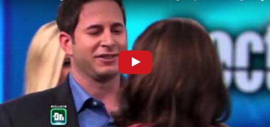 بالفيديو –إعلامي شهير يكتشف إصابته بالسرطان على الهواء