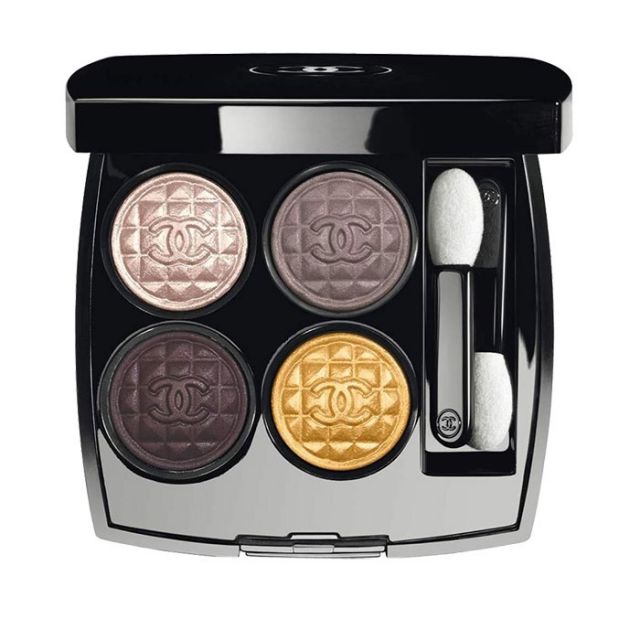 Chanel Les 4 Ombres in Signe Particulier