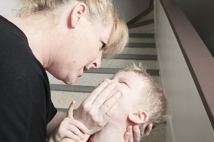 «زوجة الأب» جانية أم مجنيّ عليها؟!