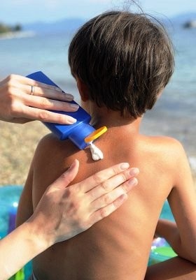 واقي الشمس قد يقتل الحيوانات المنوية!