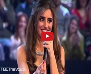 بالفيديو - عاصي الحلاني يقبّل إيميه صيّاح 