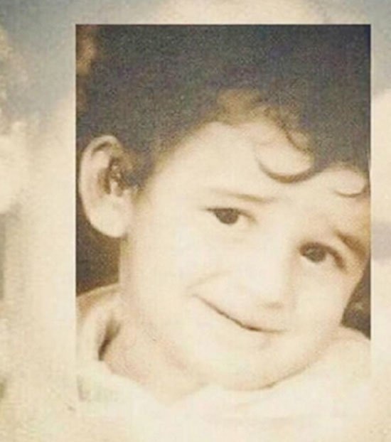 خمنوا هذا الطفل اي نجم اصبح الأن!