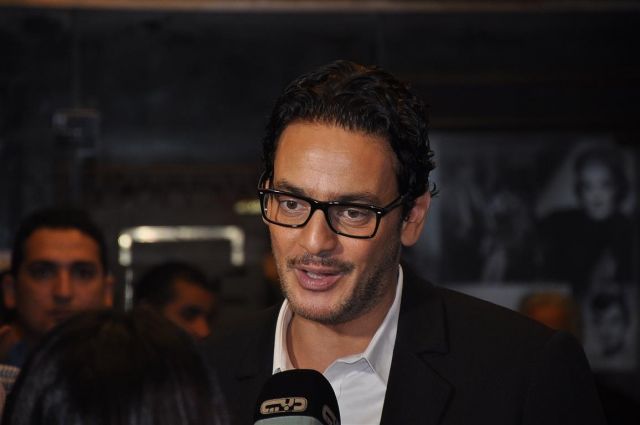 بالصور – غياب النجوم عن فيلم خالد أبو النجا بسبب موقفه السياسي!