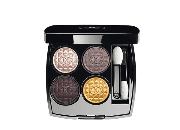 إطلالة مميّزة Chanel Les 4 Ombres in Signe Particulier
