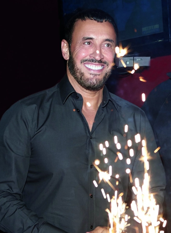 خاص لها- كاظم الساهر: أنا خجول!... هناك 14 مليون طفل خارج المدارس